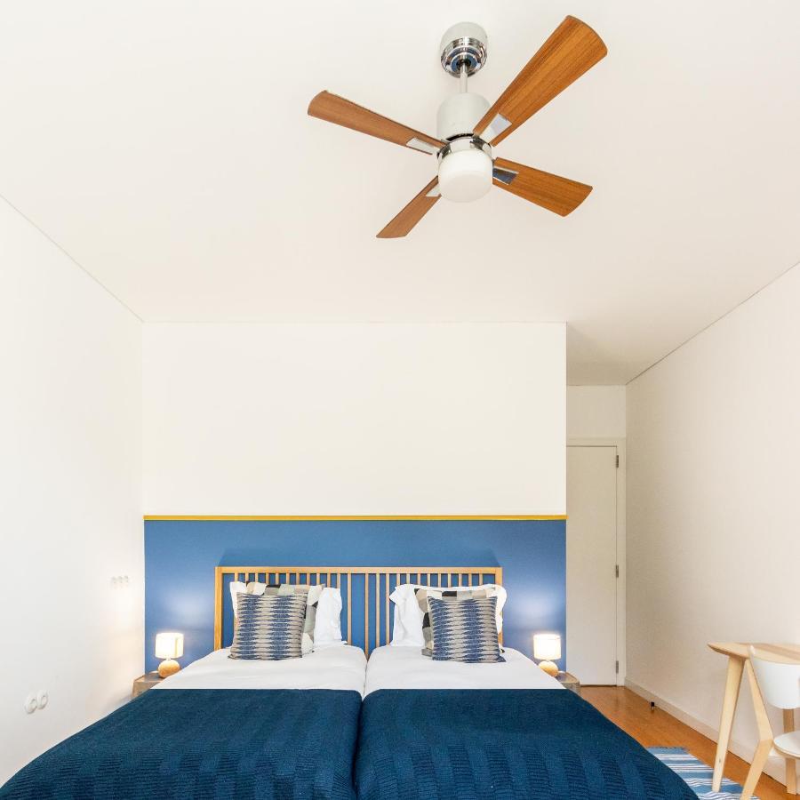 Joivy Chiado Self Check-In 2-Br Flat With Parking Apartment Lisbon Bagian luar foto